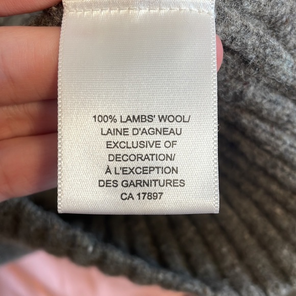 Banana Republic wool sweater - Picture 3 of 4